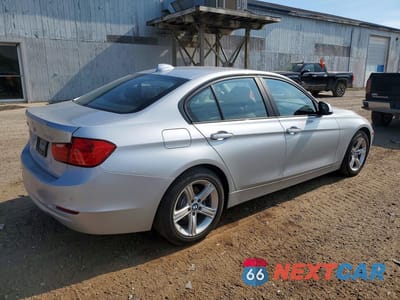 Trzecie zdjęcie samochodu z tyłu: 2015 BMW 328 XI VIN:WBA3B3G59FNR87409 - miniatura