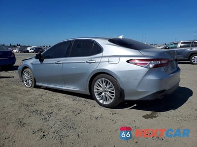 Drugie zdjęcie samochodu z przodu: 2020 TOYOTA CAMRY XLE VIN:4T1F31AK0LU019941 - miniatura