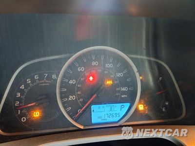 Zdjęcie 9 z 14 samochodu: 2013 TOYOTA RAV4 XLE VIN:JTMRFREV7D5007731 - miniatura