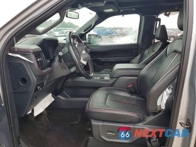 Zdjęcie 7 z 13 samochodu: 2023 FORD EXPEDITION LIMITED VIN:1FMJU1K84PEA13988 - miniatura