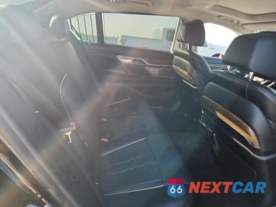 Zdjęcie 10 z 13 samochodu: 2019 BMW 750 XI VIN:WBA7F2C56KB238990 - miniatura