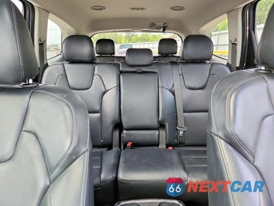 Zdjęcie 10 z 14 samochodu: 2020 KIA TELLURIDE S VIN:5XYP64HCXLG010021 - miniatura