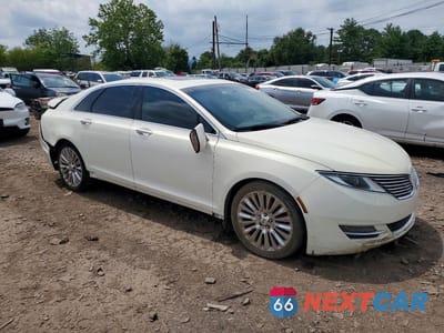 Czwarte zdjęcie samochodu z boku: 2013 LINCOLN MKZ VIN:3LN6L2G93DR806305 - miniatura