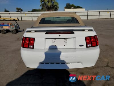 Zdjęcie 6 z 12 samochodu: 2004 FORD MUSTANG VIN:1FAFP44494F110208 - miniatura
