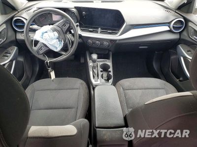 Zdjęcie 8 z 13 samochodu: 2024 CHEVROLET TRAX LS VIN:KL77LFE25RC183861 - miniatura
