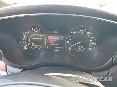 Zdjęcie 9 z 12 samochodu: 2017 LINCOLN MKC SELECT VIN:5LMCJ2C9XHUL21623 - miniatura