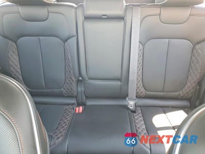 Zdjęcie 10 z 13 samochodu: 2025 JEEP GRAND CHEROKEE SUMMIT VIN:1C4RJHEG7S8791818 - miniatura