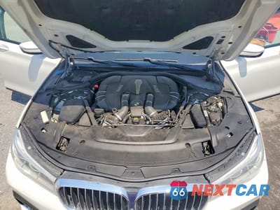 Zdjęcie 11 z 12 samochodu: 2016 BMW 750 XI VIN:WBA7F2C57GG419395 - miniatura