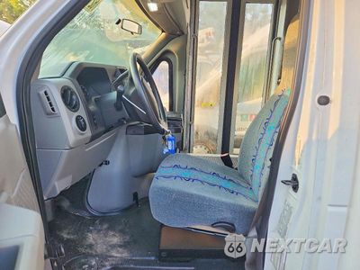 Zdjęcie 7 z 12 samochodu: 2015 FORD E450 SHUTTLE BUS VIN:1FDFE4FS2FDA35079 - miniatura