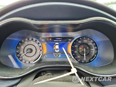 Zdjęcie 9 z 12 samochodu: 2015 CHRYSLER 200 S VIN:1C3CCCBG6FN522356 - miniatura