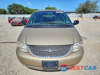 Piąte zdjęcie samochodu w środku: 2001 CHRYSLER TOWN & COUNTRY LXI VIN:2C8GP54L11R238019 - miniatura