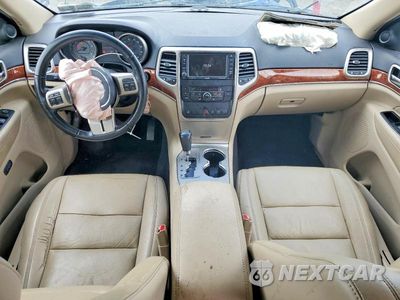Zdjęcie 8 z 14 samochodu: 2011 JEEP GRAND CHEROKEE LIMITED VIN:1J4RR5GGXBC612649 - miniatura