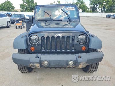 Piąte zdjęcie samochodu w środku: 2012 JEEP WRANGLER UNLIMITED SPORT VIN:1C4BJWDG0CL198937 - miniatura