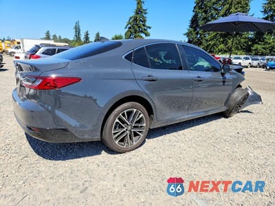 Trzecie zdjęcie samochodu z tyłu: 2026 TOYOTA CAMRY XLE VIN:4T1DAACK0TU229546 - miniatura