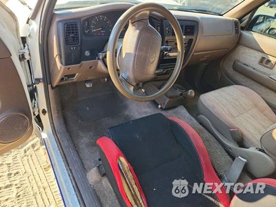 Zdjęcie 8 z 12 samochodu: 1998 TOYOTA TACOMA XTRACAB VIN:4TAVL52N4WZ164614 - miniatura