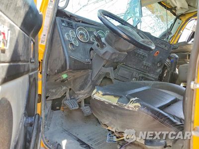 Zdjęcie 8 z 12 samochodu: 2022 CONVENTION - READY MIX TRUCK VIN:5KKSAVDV1NPNK7776 - miniatura