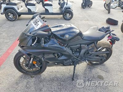 Trzecie zdjęcie samochodu z tyłu: 2025 YAMAHA YZFR7 VIN:JYARM38E9SA020933 - miniatura