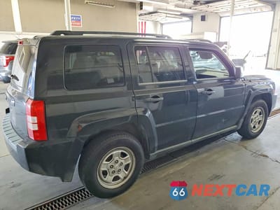 Trzecie zdjęcie samochodu z tyłu: 2008 JEEP PATRIOT SPORT VIN:1J8FT28W88D772247 - miniatura