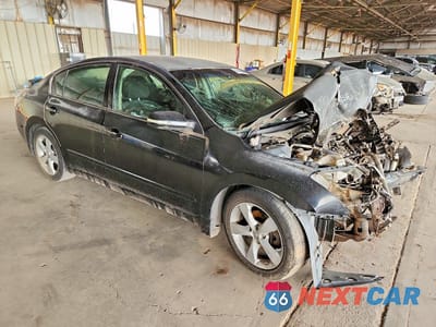 Czwarte zdjęcie samochodu z boku: 2008 NISSAN ALTIMA 3.5 SE VIN:1N4BL21E08N514103 - miniatura
