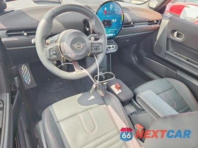 Zdjęcie 8 z 12 samochodu: 2025 MINI COOPER JOHN COOPER WORKS VIN:WMW33GD03S2W89852 - miniatura