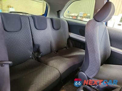 Zdjęcie 10 z 12 samochodu: 2010 TOYOTA YARIS BASE VIN:JTDJT4K34A5321229 - miniatura