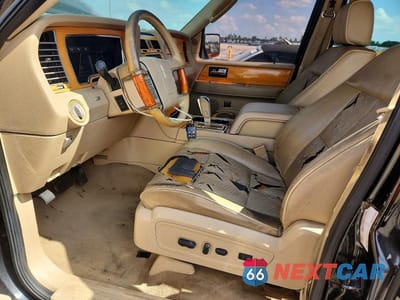 Zdjęcie 7 z 13 samochodu: 2008 LINCOLN NAVIGATOR VIN:5LMFU27568LJ07617 - miniatura