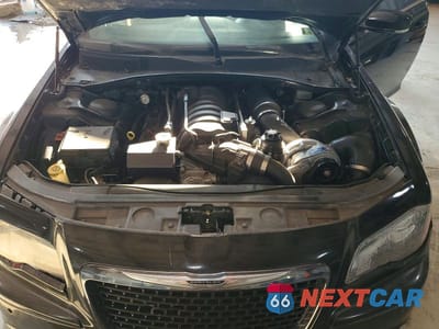 Zdjęcie 11 z 13 samochodu: 2013 CHRYSLER 300 SRT-8 VIN:2C3CCAFJ5DH529881 - miniatura