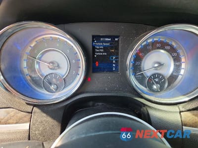 Zdjęcie 9 z 12 samochodu: 2013 CHRYSLER 300 VIN:2C3CCAKT5DH733054 - miniatura