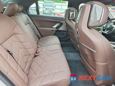 Zdjęcie 10 z 12 samochodu: 2024 BMW I7 M70 VIN:WBY83EH02RCP67211 - miniatura