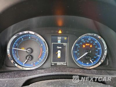 Zdjęcie 9 z 12 samochodu: 2017 TOYOTA COROLLA 50TH ANNIVERSARY SPECIAL EDITI VIN:5YFBURHE3HP625334 - miniatura