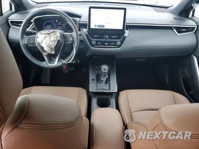 Zdjęcie 8 z 13 samochodu: 2026 TOYOTA COROLLA CROSS XLE VIN:7MUDAAAG0TV157681 - miniatura