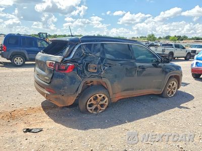 Trzecie zdjęcie samochodu z tyłu: 2025 JEEP COMPASS LATITUDE VIN:3C4NJDBN2ST587780 - miniatura