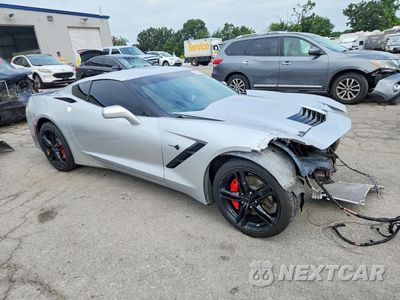 Czwarte zdjęcie samochodu z boku: 2016 CHEVROLET CORVETTE STINGRAY 1LT VIN:1G1YB2D75G5124027 - miniatura