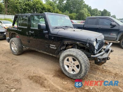 Czwarte zdjęcie samochodu z boku: 2018 JEEP WRANGLER UNLIMITED SPORT VIN:1C4BJWDG8JL912584 - miniatura