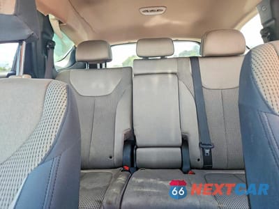 Zdjęcie 10 z 14 samochodu: 2023 HYUNDAI SANTA FE SEL VIN:5NMS24AJ8PH524704 - miniatura