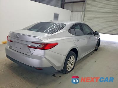Trzecie zdjęcie samochodu z tyłu: 2025 TOYOTA CAMRY LE VIN:4T1DAACK6SU570500 - miniatura