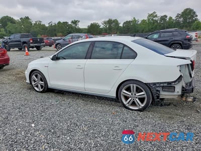 Drugie zdjęcie samochodu z przodu: 2017 VOLKSWAGEN JETTA GLI VIN:3VW4T7AJ2HM415206 - miniatura