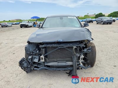 Piąte zdjęcie samochodu w środku: 2016 BMW 328 XIGT SULEV VIN:WBA8Z5C5XGG500274 - miniatura