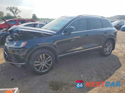 2015 VOLKSWAGEN TOUAREG V6 WVGEF9BP5FD004416 - główne zdjęcie licytacji z USA - miniatura