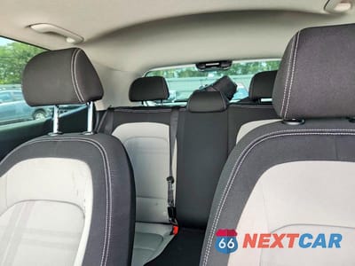 Zdjęcie 10 z 13 samochodu: 2026 HYUNDAI VENUE SEL VIN:KMHRC8A35TU425860 - miniatura
