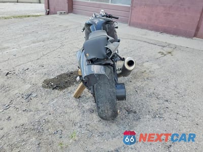 Czwarte zdjęcie samochodu z boku: 2002 YAMAHA YZFR1 VIN:JYARN10E42A004619 - miniatura