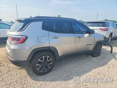 Trzecie zdjęcie samochodu z tyłu: 2019 JEEP COMPASS TRAILHAWK VIN:3C4NJDDB6KT619407 - miniatura