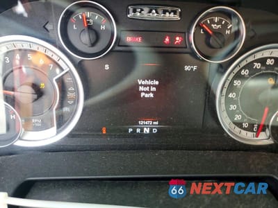 Zdjęcie 9 z 12 samochodu: 2018 RAM 1500 SLT VIN:1C6RR7GT0JS312144 - miniatura