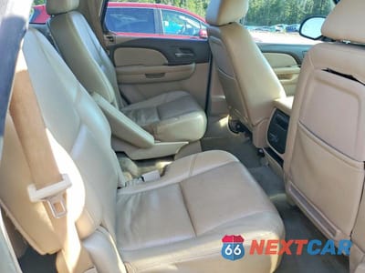 Zdjęcie 11 z 13 samochodu: 2010 CHEVROLET TAHOE K1500 LTZ VIN:1GNUKCE06AR105684 - miniatura