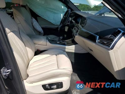 Zdjęcie 7 z 13 samochodu: 2019 BMW X5 XDRIVE40I VIN:5UXCR6C50KLL38852 - miniatura