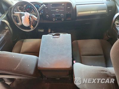 Zdjęcie 8 z 12 samochodu: 2010 GMC SIERRA K1500 SLE VIN:1GTSKVE37AZ113637 - miniatura