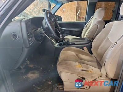 Zdjęcie 7 z 12 samochodu: 2001 CHEVROLET SILVERADO K1500 VIN:2GCEK19T711343946 - miniatura
