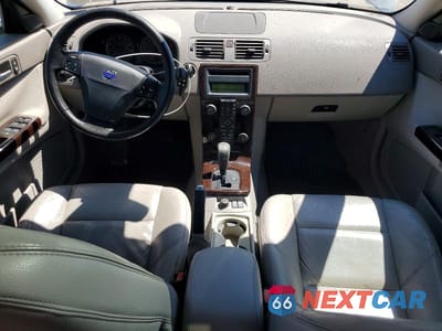 Zdjęcie 8 z 12 samochodu: 2006 VOLVO S40 2.4I VIN:YV1MS382962163014 - miniatura