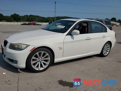 2011 BMW 328 XI WBAPK7C57BA821602 - główne zdjęcie licytacji z USA - miniatura