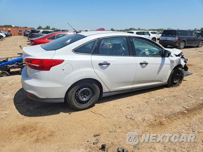 Piąte zdjęcie samochodu w środku: 2016 FORD FOCUS S VIN:1FADP3E29GL215481 - miniatura